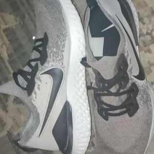 Nike Men's OREO Epic React Flyknit 2
